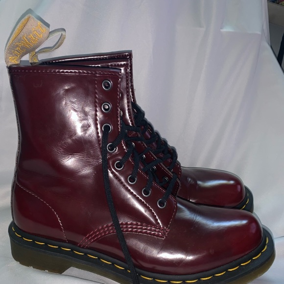 DOC MARTENS maroon classic lace up boots - Picture 2 of 6